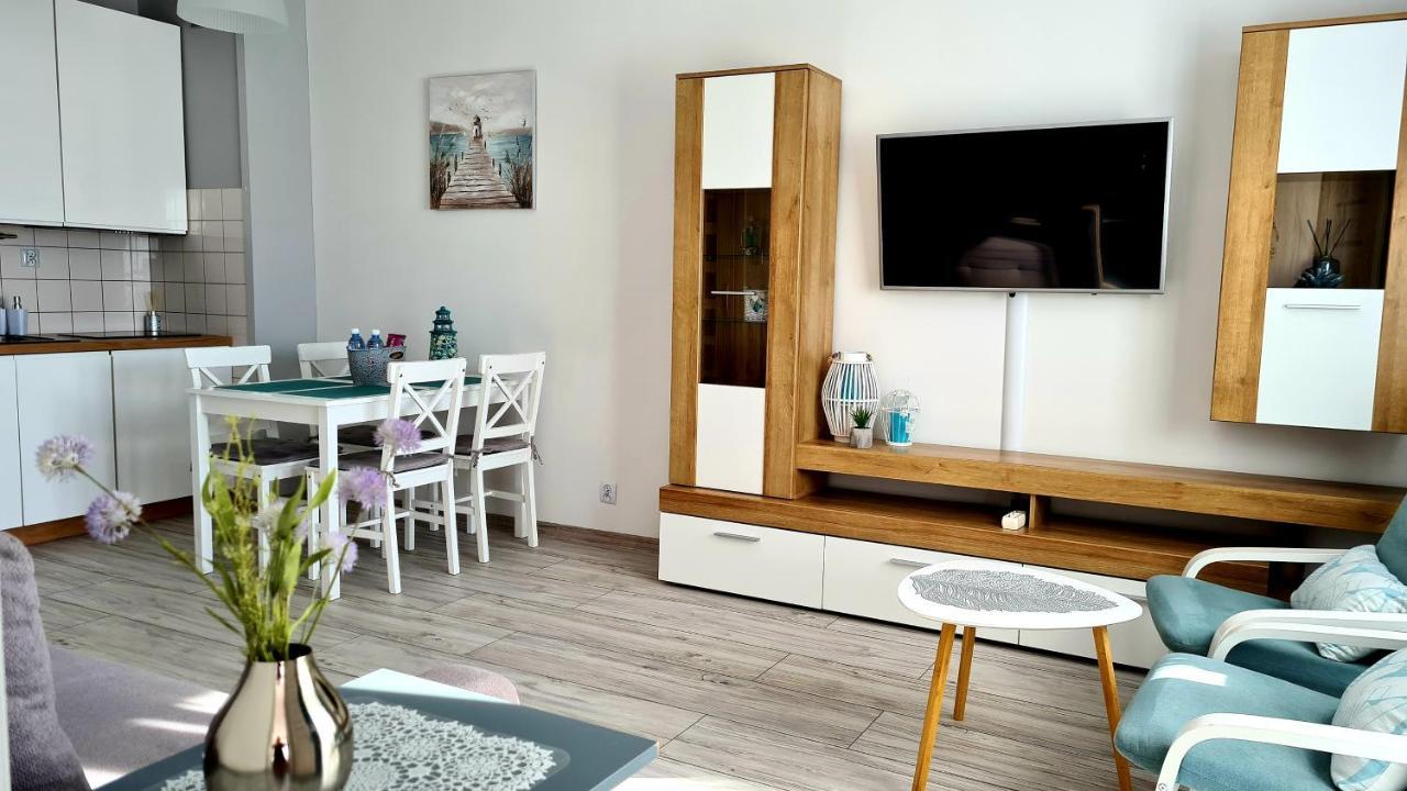 Apartament Z Garazem W Kolobrzegu Apartment Bagian luar foto