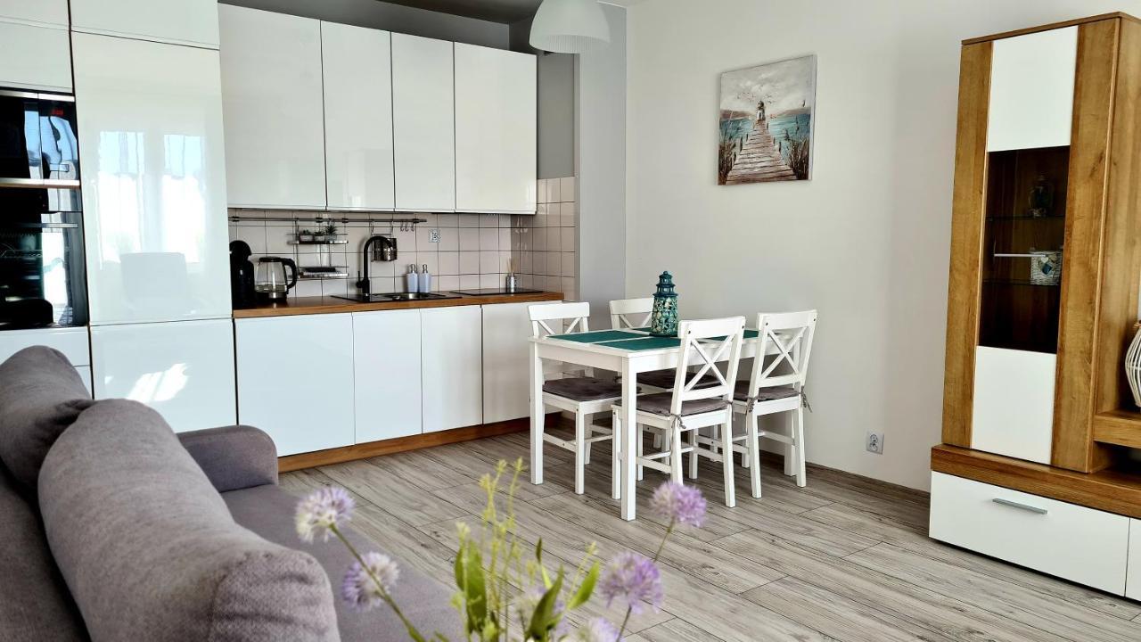Apartament Z Garazem W Kolobrzegu Apartment Bagian luar foto